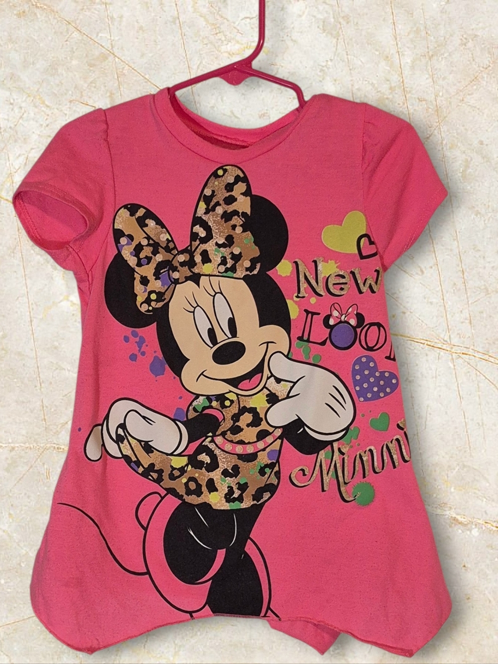 ⭐️⭐️5/$15. Disney Pink Minnie Mouse Leopard-Accent Graphic Tee